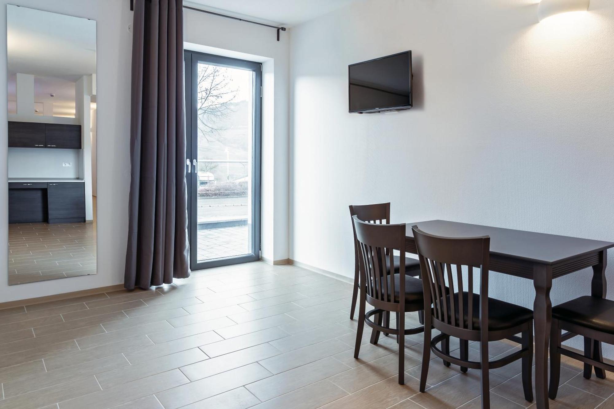 Augustus Hotel Bernkastel - Comfortable Budget Hotel Værelse billede